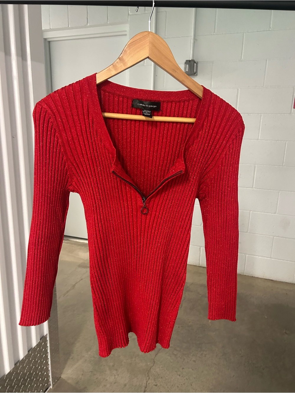 Cable & Gauge | Ribbed Zip Scoop Neck Sweater